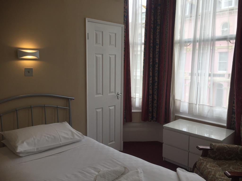 איסטבורן Hadleigh Hotel מראה חיצוני תמונה